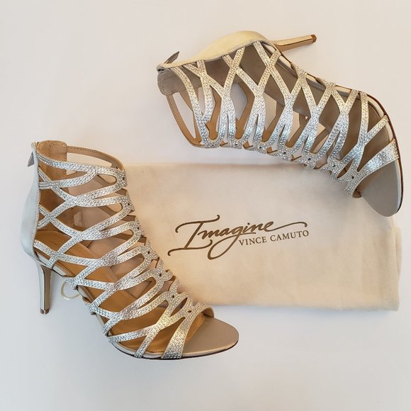 IMAGINE VINCE CAMUTO Paven Cage Ankle Bootie NWT - Picture 7 of 7